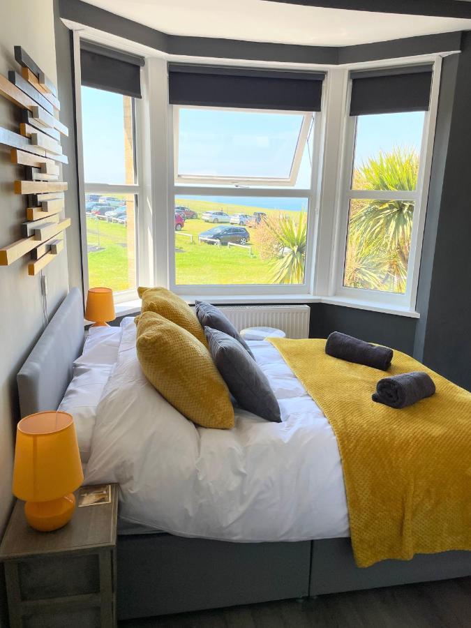 Doppelzimmer mit eigenem Bad und Meerblick