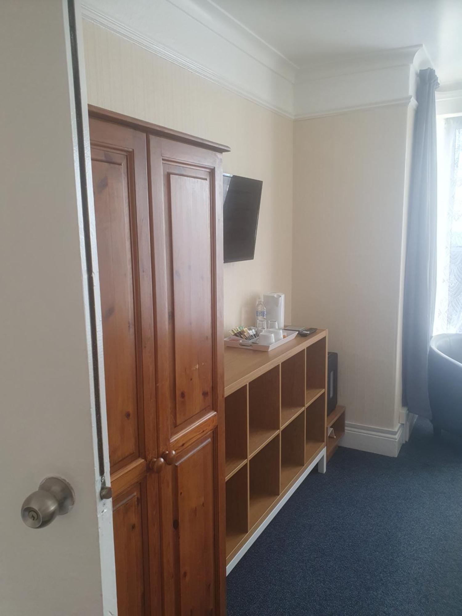 Double or Twin Room Shower