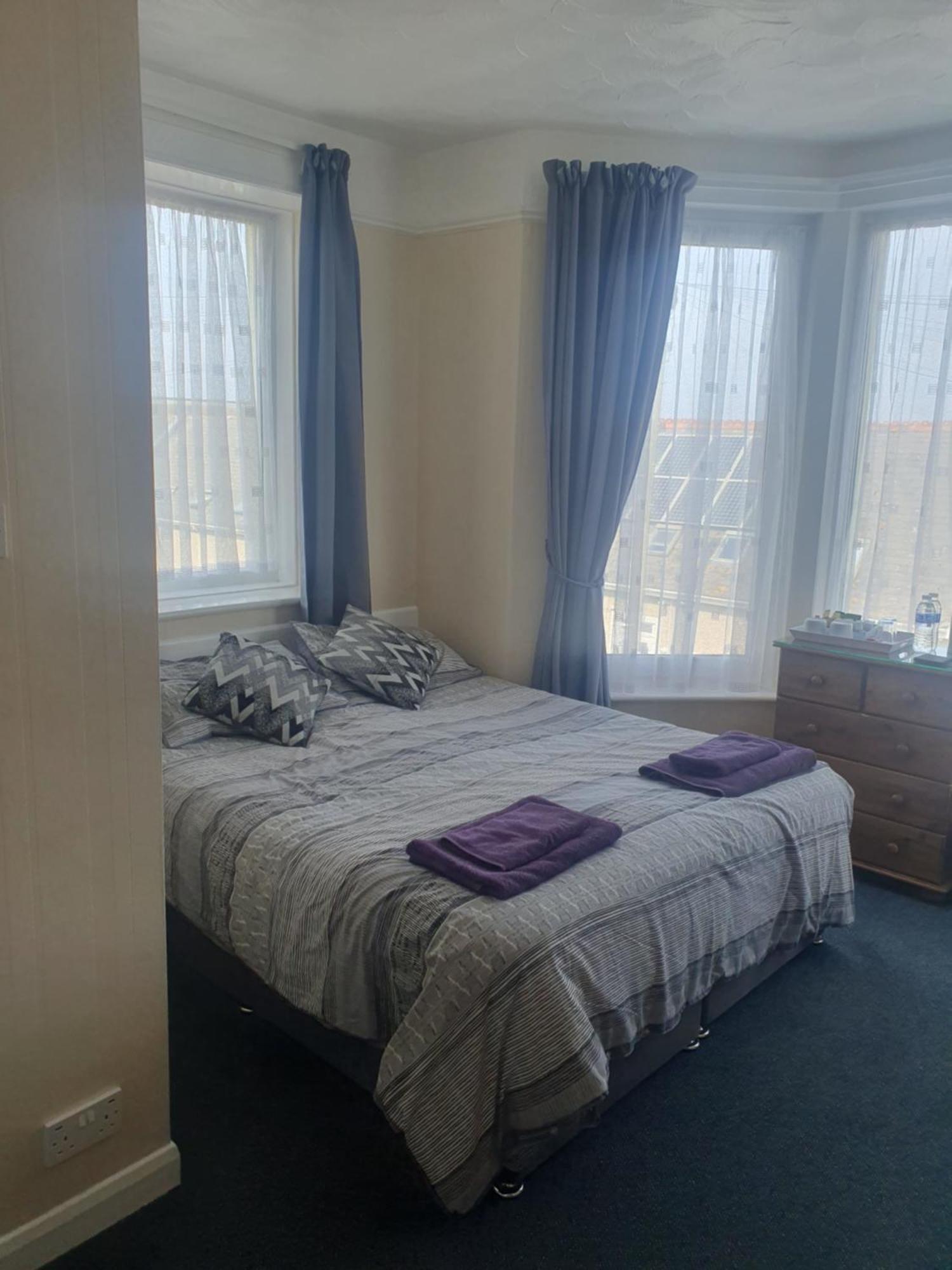 Double or Twin Room Shower