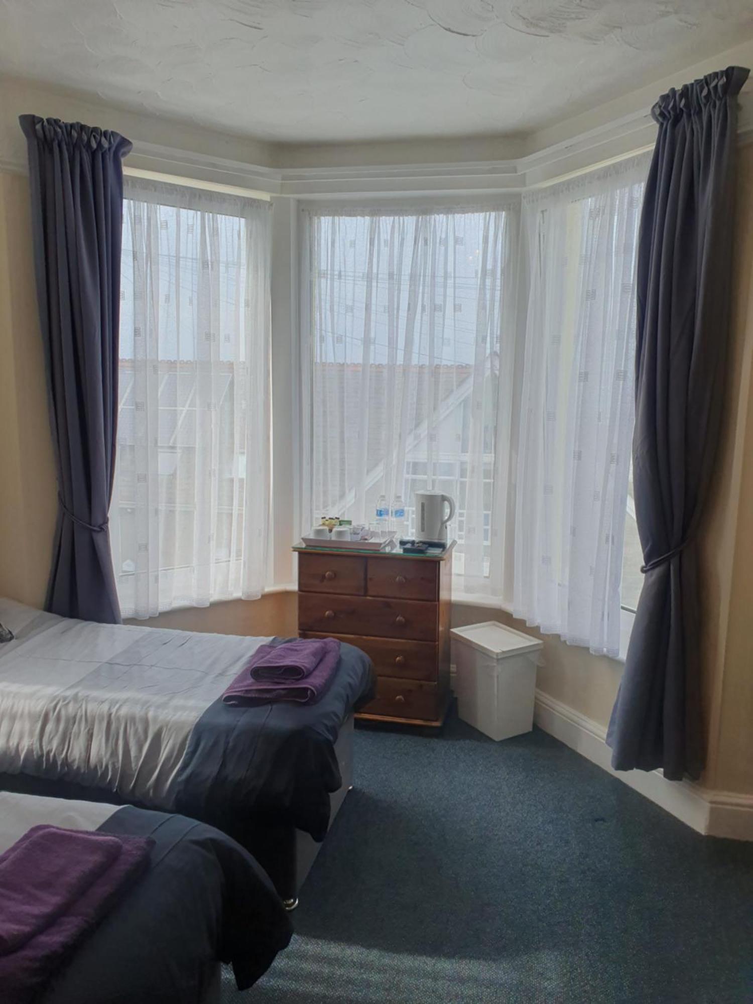 Double or Twin Room Shower