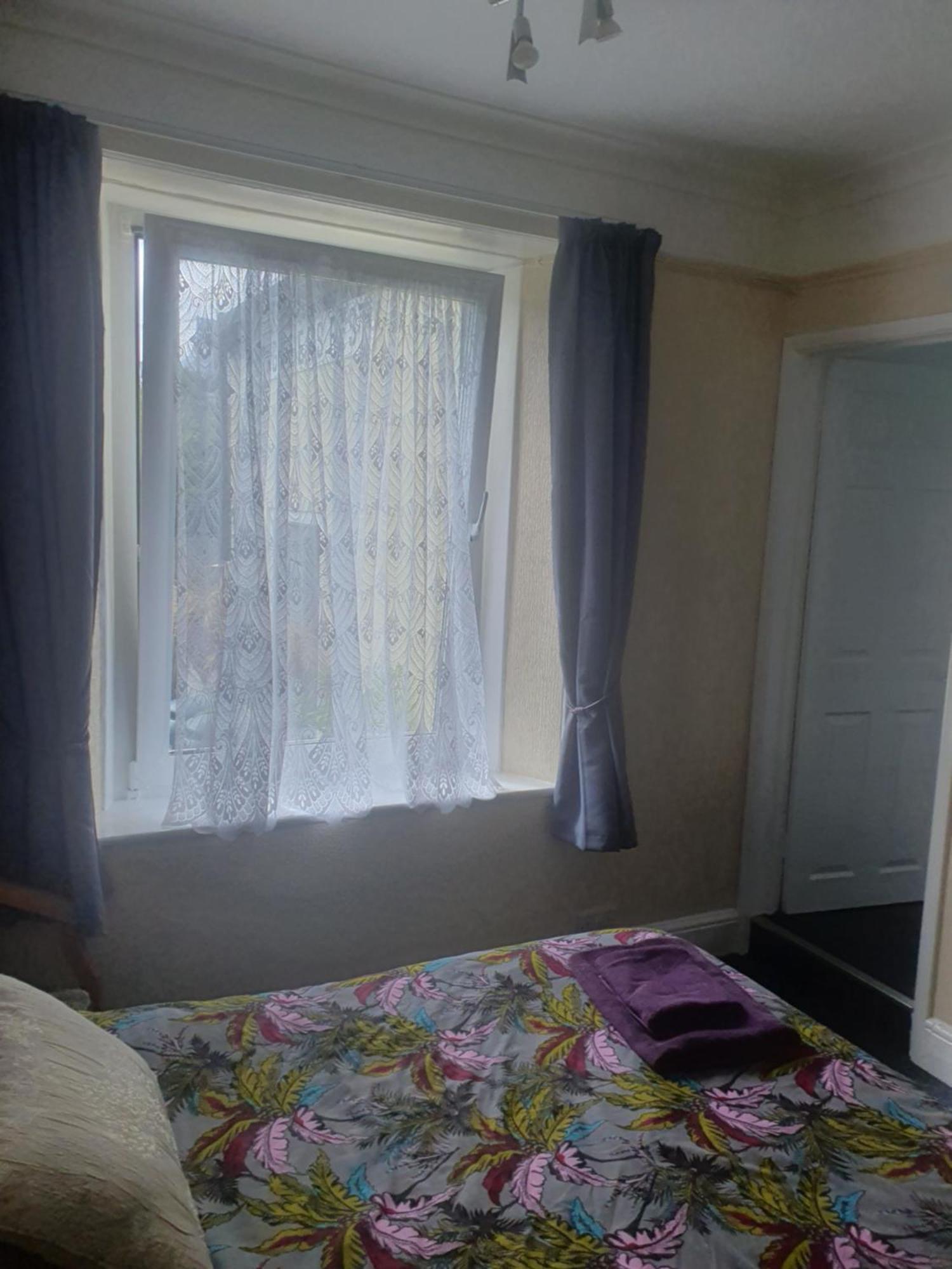 Double or Twin Room Shower