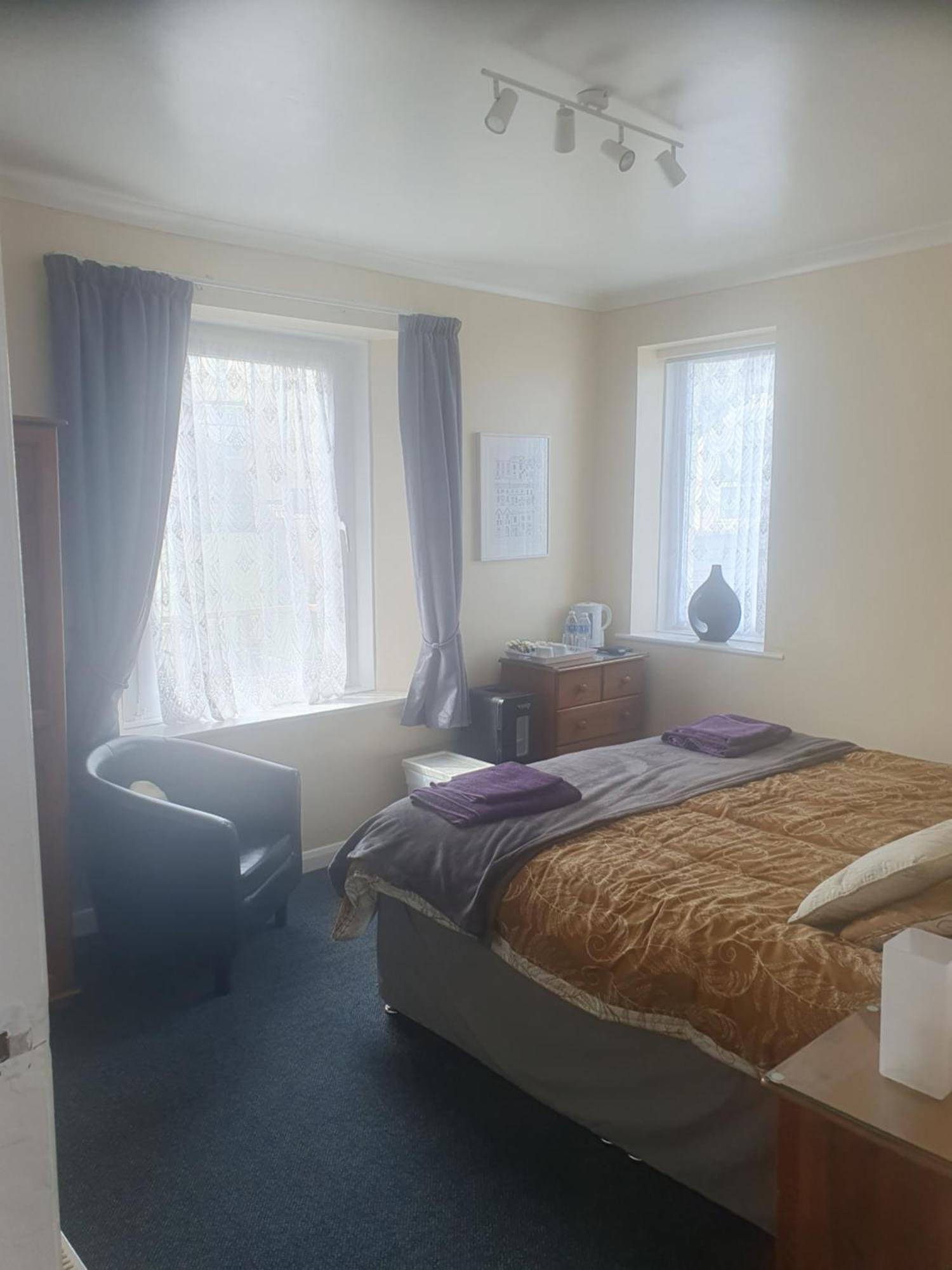 Double or Twin Room Shower