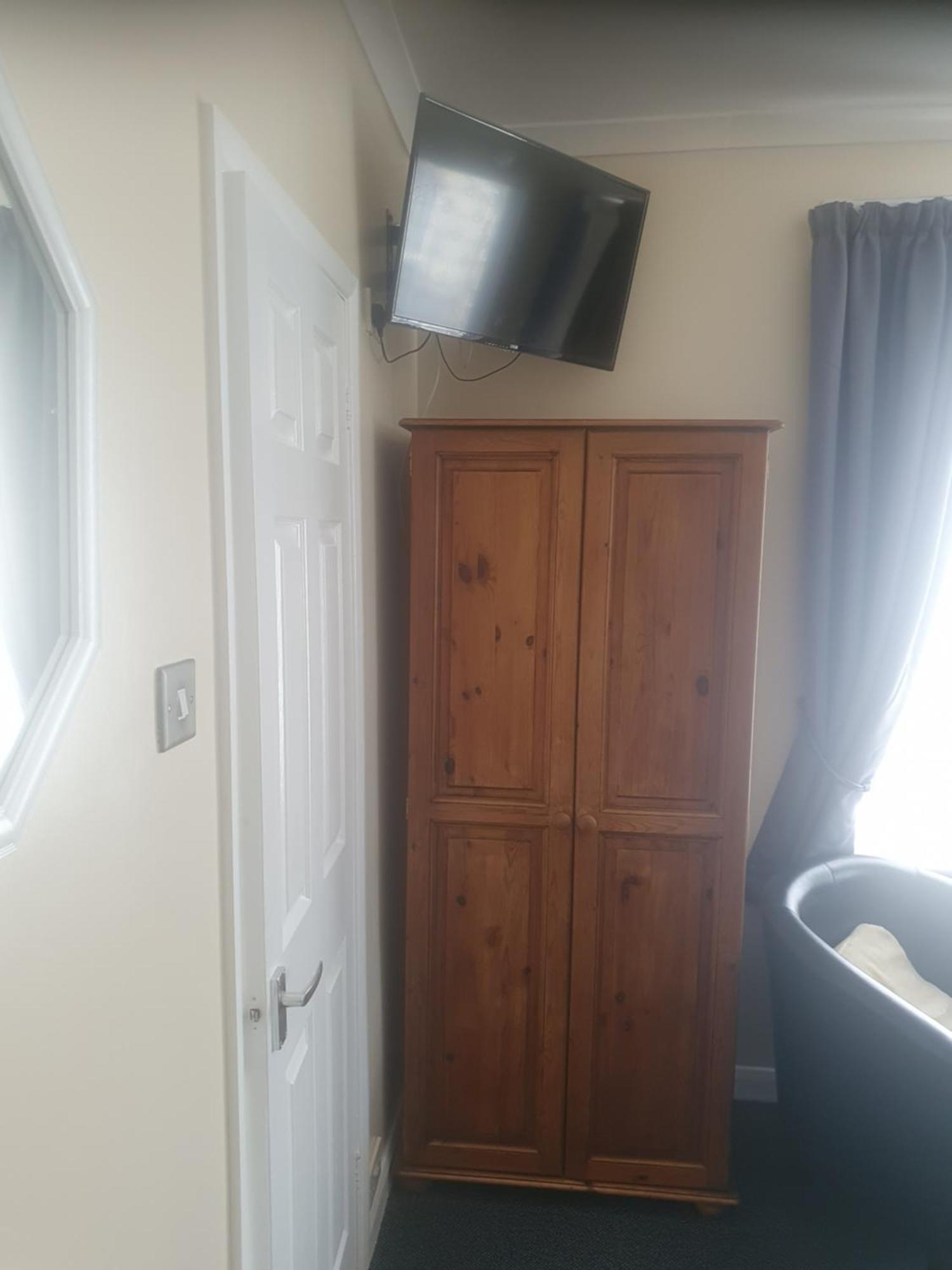 Double or Twin Room Shower